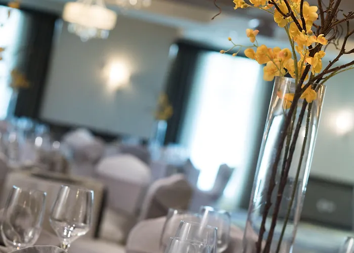 Crowne Plaza Chicago Sw - By Ihg Hotel